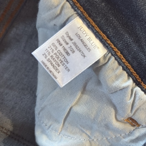 Judy Blue Ankle Cropped Blue Jeans with Rolled Hems - skinny fit Capri - 7/28 - Picture 6 of 8